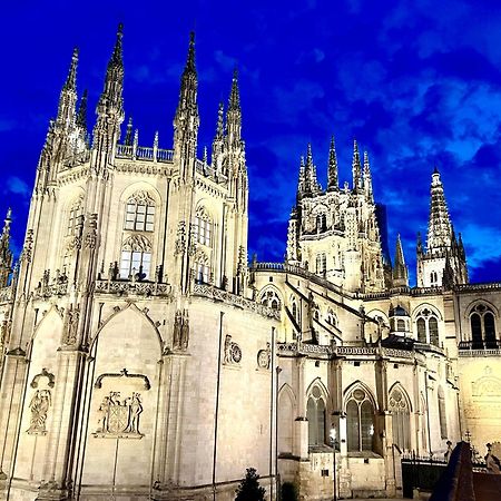 El Capricho De Claudia_ Apartamentos Burgos Catedral المظهر الخارجي الصورة