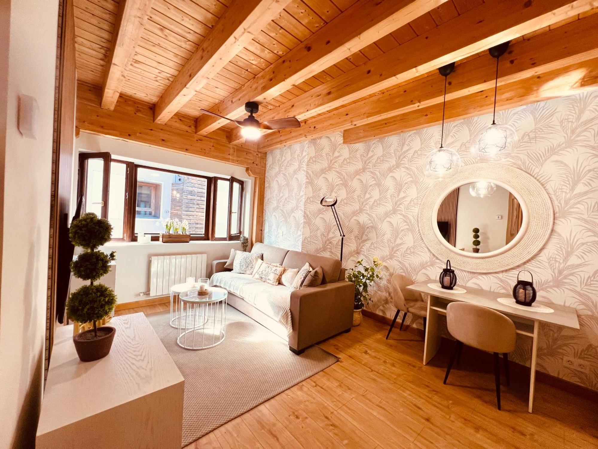 El Capricho De Claudia_ Apartamentos Burgos Catedral المظهر الخارجي الصورة