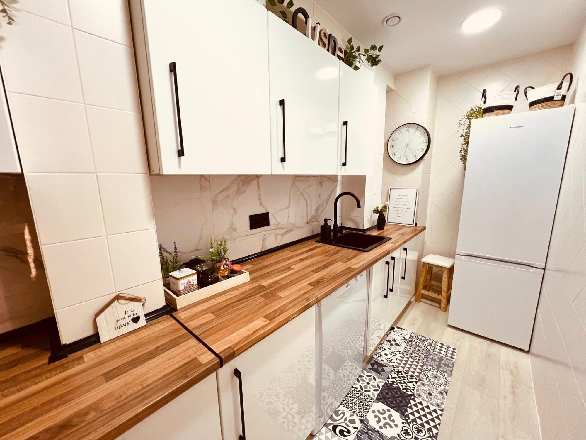El Capricho De Claudia_ Apartamentos Burgos Catedral المظهر الخارجي الصورة